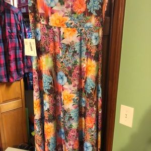 Small lularoe maxi skirt